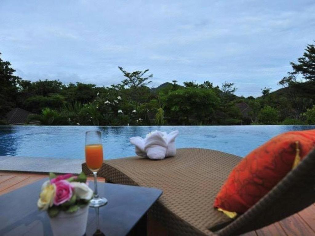 Dusit Talai Resort Mu Si Exterior photo